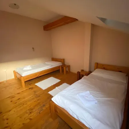 Hostel Crazy
